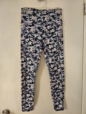 GAIAM Womens' Camo Print Leggings in Navy, Pink & White Size S